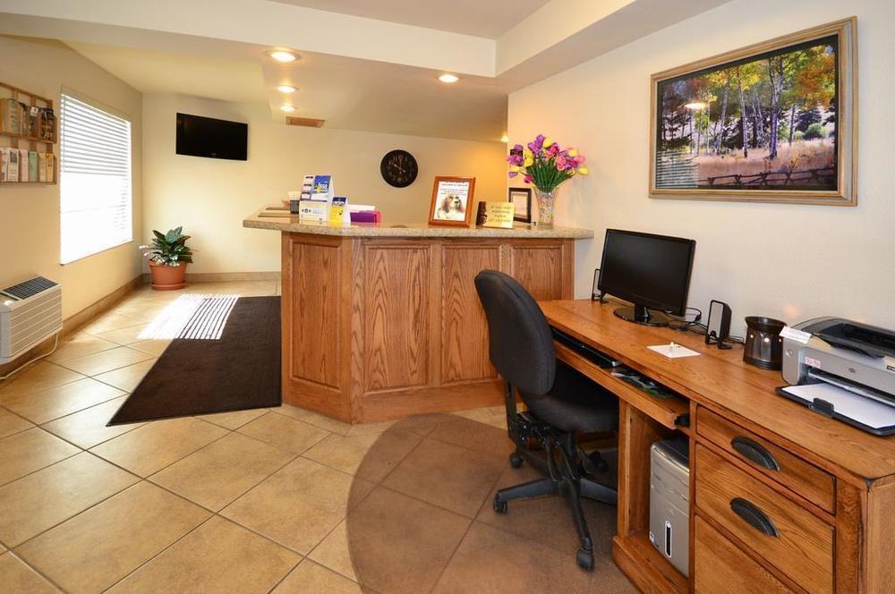 Trailside Inn Alturas Faciliteter billede